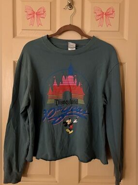 Disney Parks “30th Year” Washed Teal Color Lightweight Sweatshirt Size Medium